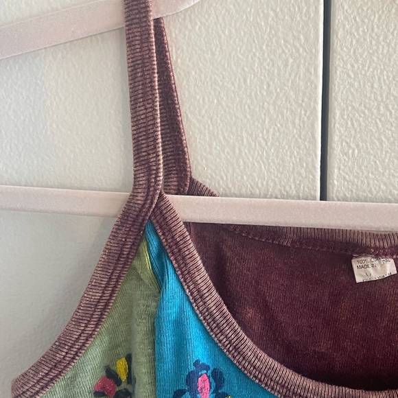 Ethnic African Artistry Top - Picture 8 of 9